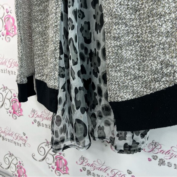 Adikto Long sleeve cheetah leopard print animal Black and Gray Patterned Top - Picture 11 of 12